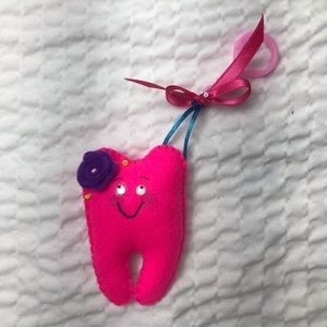 Tooth keychain